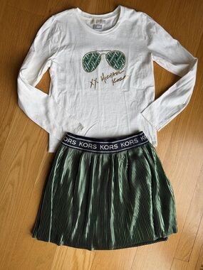 Michael Kors White Long Sleeve Top with Sunglasses Graphic and Matching Skirt